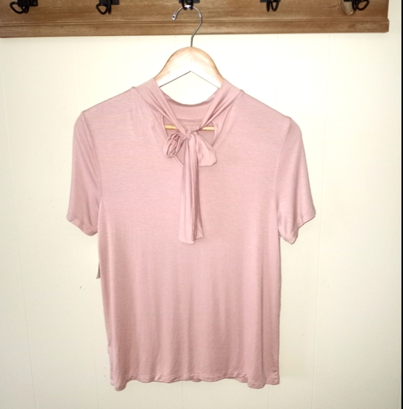 14th & Union Blush Pink Tie Back Top - Picture 2 of 6